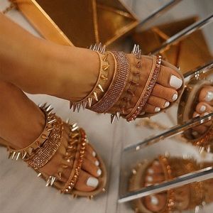 New cute spike sandals Taking off 11/3